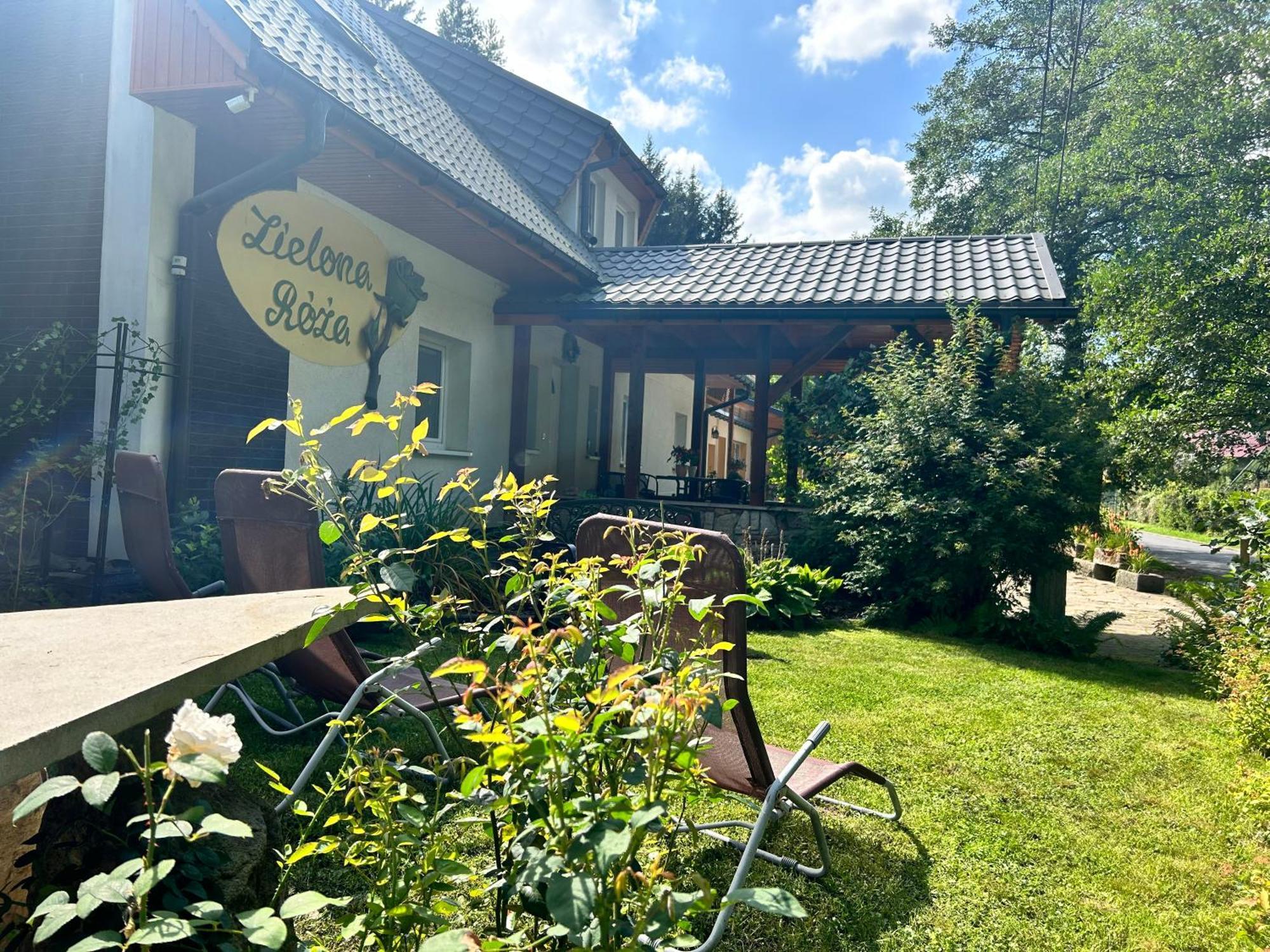 Zielona Roza Villa Wambierzyce Bagian luar foto